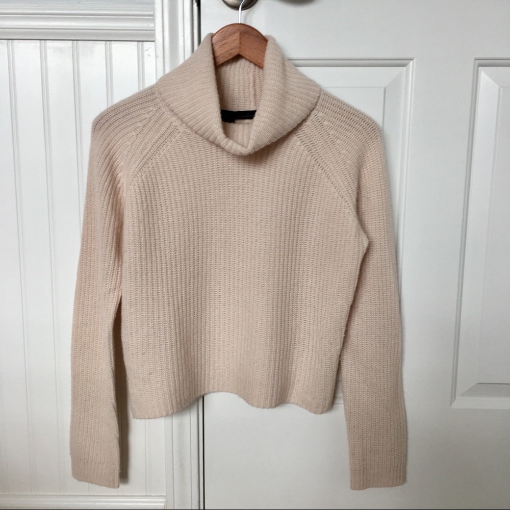 360 Cashmere turtleneck pullover sweater